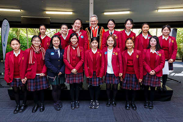 Sacred Heart Girls' College