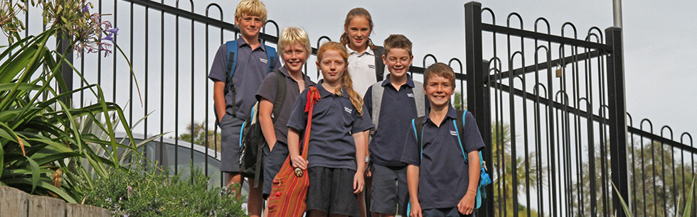 <a href=/zhongxiaoxue/ target=_blank class=infotextkey>新西兰小学</a>留学